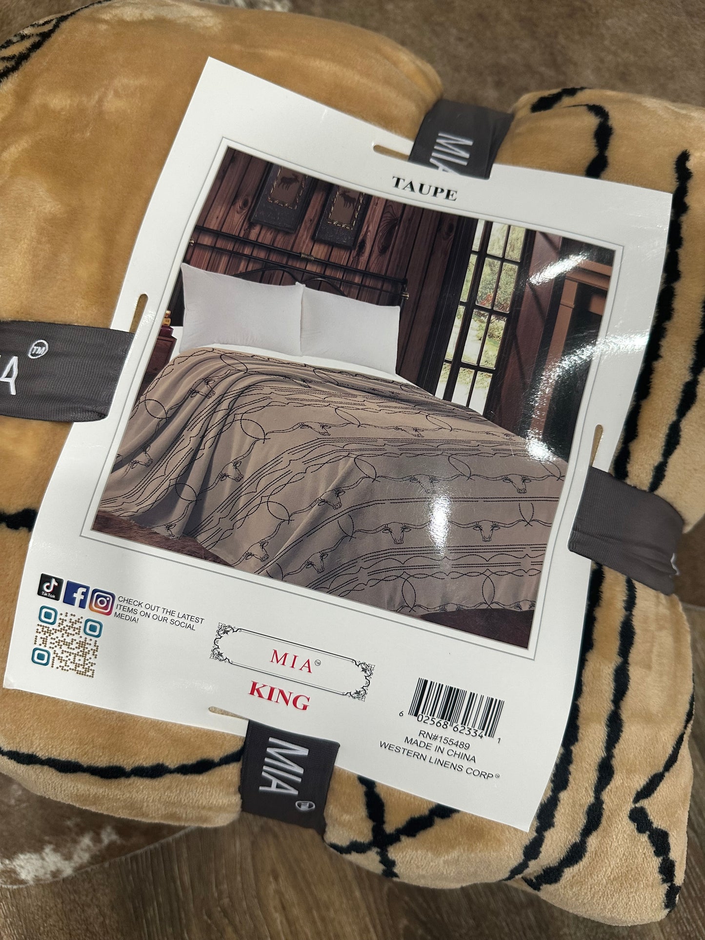 Longhorn Taupe Blanket