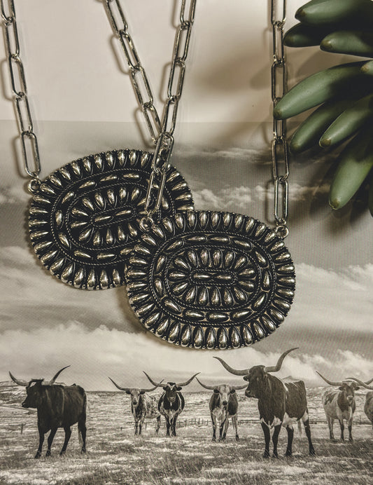 The Crazy Horse Necklace