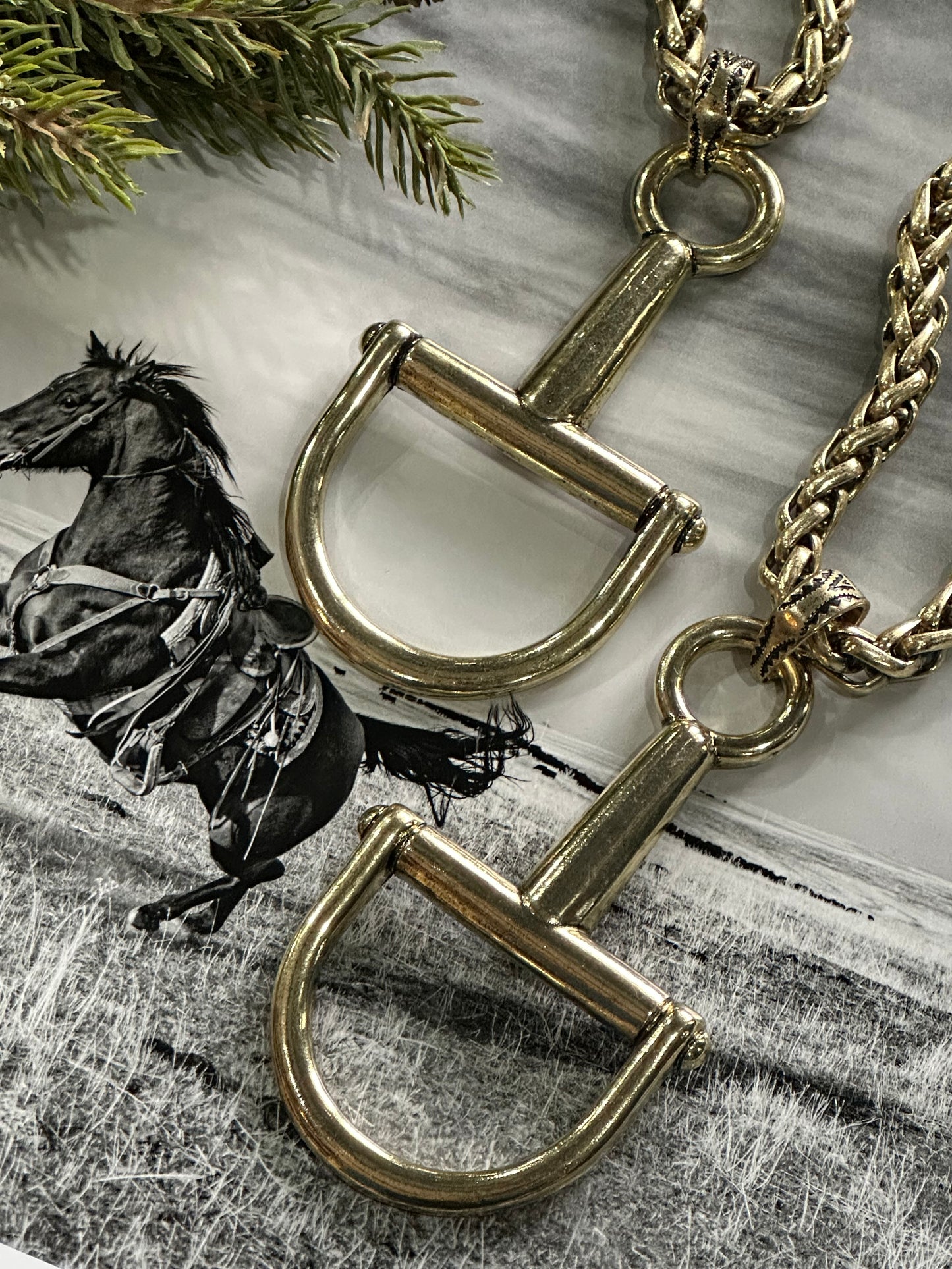 The Colvin Necklace (Gold)