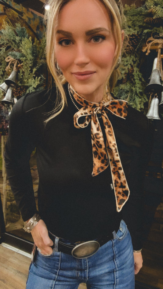 The Trail Knot Meowdy Twilly