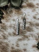 Load image into Gallery viewer, The Shaylee Earrings