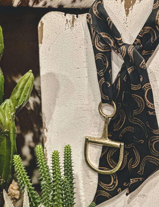 Small Snaffle Bit Pendant