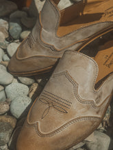Load image into Gallery viewer, The Adair Classica Old Wax Mules