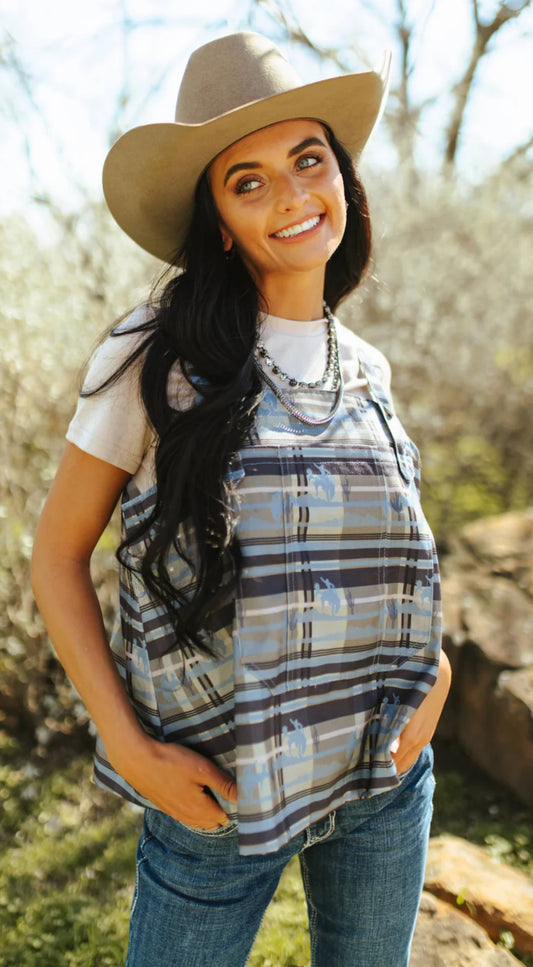 The Buckin’ Bib Top