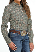 Load image into Gallery viewer, Cinch Womens Olive Geo Print LS
