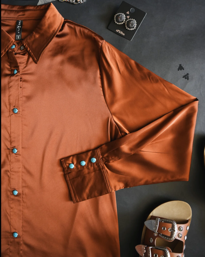 The Satin Saddles Top *Saddle