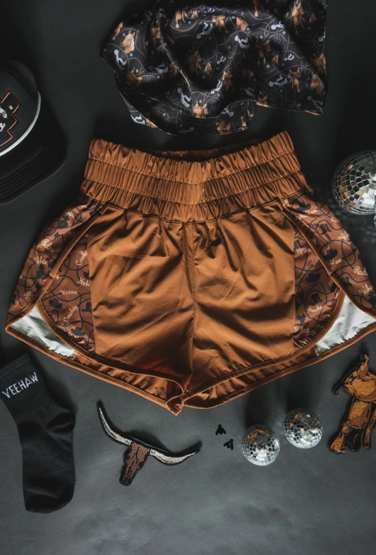 The Short Round Shorts *Saddle