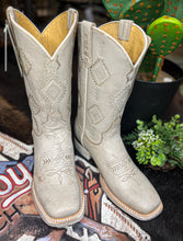 Load image into Gallery viewer, Roper Vintage White Boots *Womens*