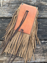 Load image into Gallery viewer, Tres Amigo Saddle Purse