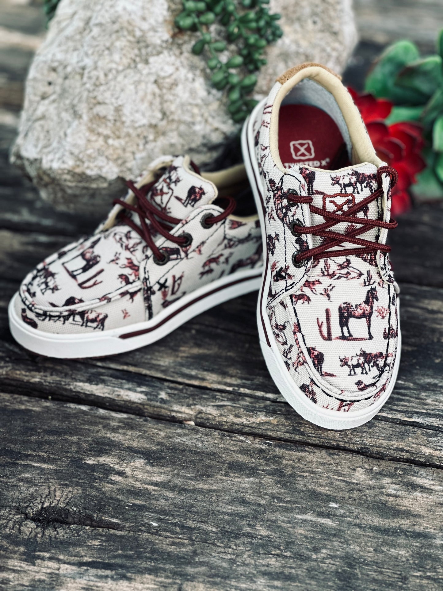 The Ranchero Kicks *Girls
