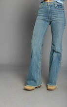 Load image into Gallery viewer, Kimes Ranch &quot;Olivia&quot; Jeans